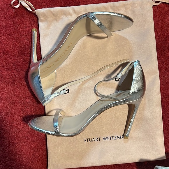 Stunning Stuart Weitzman Silver Heels for Sale, size 9, 4inch heel - Picture 3 of 8